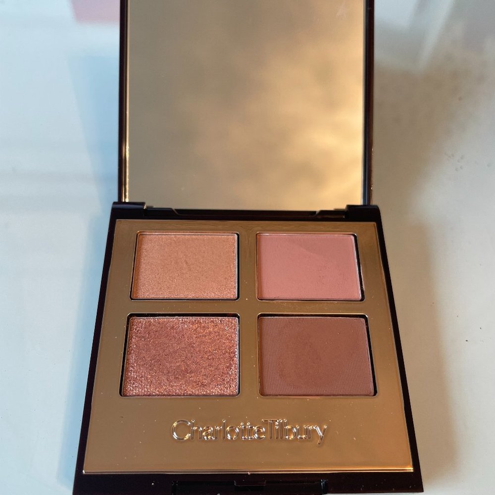 Charlotte Tilbury Luxury Palette in Pillow Talk